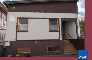 Haus kaufen in 61273 Wehrheim, Wohnhaus mit vielen Optionen (aktuell 2 Apartments und viel Lagerfläche). Käuferprovisionsfrei!