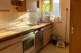 Wohnung mieten in 82515 Wolfratshausen, Helle 2-Zimmer-Dachgeschosswohnung mit zwei Balkonen, Einbauküche & Tiefgarage in Bahnhofsnähe