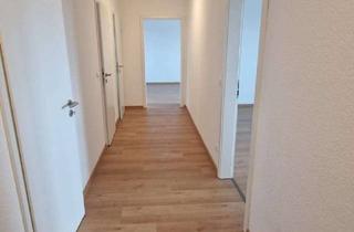 Wohnung mieten in Tilsiter Weg, 68723 Schwetzingen, Modern sanierte 2-Zimmer-Wohnung mit 2 Terrassen, Einbauküche & Tiefgarage – 77,6 m² – Schwetzingen
