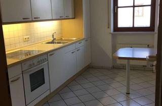 Wohnung mieten in 83395 Freilassing, Gepflegte, sonnige 2-Zimmer-Wohnung mit Balkon, EBK und TG-Stellplatz in Freilassing