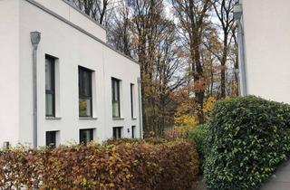 Haus mieten in 22926 Ahrensburg, Neuwertige 4,5-Zimmer-Doppelhaushälfte mit Einbauküche in Ahrensburg - Perfekt für die junge Familie