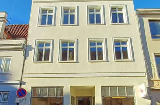 Anlageobjekt in 23552 Innenstadt, Gepflegte Anlageimmobilie mit 5 Wohnungen und 2 Gewerbeeinheiten in Innenstadtlage in Lübeck
