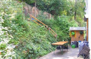 Wohnung kaufen in 70174 Stuttgart, Stuttgart - Für Garten und Tierfreunde - 4-Zi.-ETW mit separatem Büro in S-Nord mit eigenem Garten und Terrasse