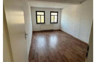 Mehrfamilienhaus kaufen in 04552 Borna, Borna - Gutes Investment! 3 Wohnung = 198 qm