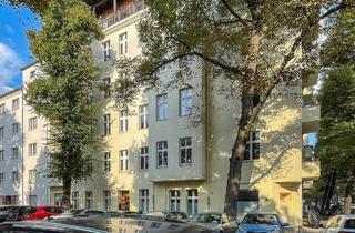 Wohnung kaufen in 12049 Berlin, Berlin - Bezugsfreie 1-Zimmer-Altbauwohnung mit Blick ins Grüne am Tempelhofer Feld