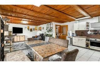 Wohnung kaufen in 78559 Gosheim, Gosheim - Großzügige 3-Zimmer-Etagenwohnung mit EBK und Garage