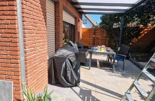 Wohnung kaufen in 58739 Wickede, Wickede (Ruhr) - Charmante Eigentumswohnung im Bungalowstil - Wohnen mit Komfort und Naturanschluss