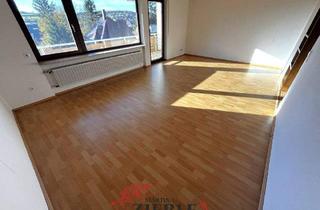 Doppelhaushälfte kaufen in 73066 Uhingen, Uhingen - Doppelhaushälfte in gefragter Lage mit fantastischer Aussicht, mit Terrasse, Balkon und Garage!