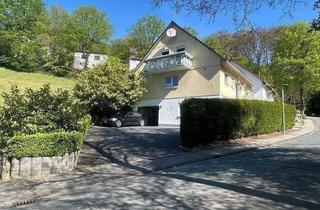 Haus kaufen in 58513 Lüdenscheid, Lüdenscheid - Energieeffizientes Zwei-Dreifamilienhaus mit Garage, Garten, Terrasse und Balkon in Rathmecke in Bestzustand...