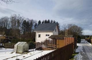 Haus kaufen in 08344 Grünhain-Beierfeld, Grünhain-Beierfeld - Kleines Haus mit großem Grundstück