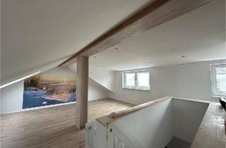 Haus kaufen in 34317 Habichtswald, Habichtswald - Großes, freistehendes Haus in Ortsrandlage von Habichtswald-Ehlen