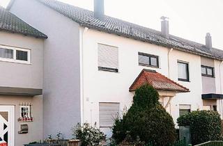 Haus kaufen in 77656 Offenburg, Offenburg - Reihenmittelhaus mit Garten, Balkon & Ausbaupotenzial ruhige Lage