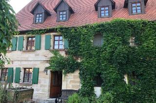 Haus kaufen in 91077 Neunkirchen, Neunkirchen am Brand - Seltene Gelegenheit Hof m. 3 Wohneinheiten + Scheune zu verkaufen