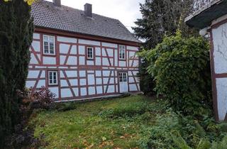 Haus kaufen in 63607 Wächtersbach, Wächtersbach - 170 m2 Fachwerkhaus 6 Zimmer 2 Bäder mit Garten in Brachttal