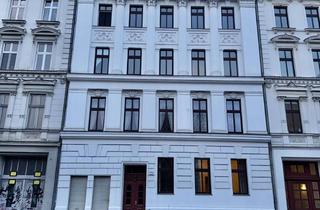 Wohnung kaufen in Neue Hochstraße 54a, 13347 Wedding, Charmante Wohnung im 3. OG eines Stuck AB mit Balkon und Weitblick - Vermietet - nahe Berlin-Mitte