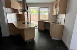 Wohnung mieten in Eichenweg, 76547 Sinzheim, 2,5-Zi.-Erdgeschosswohnung mit EBK und überdachter Terrasse + Garten in Sinzheim-Vormberg