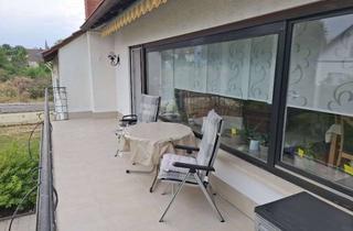 Wohnung mieten in Hennenhecke, 67310 Hettenleidelheim, Schöne 4 Zimmer-Wohnung mit EBK und Balkon in Hettenleidelheim