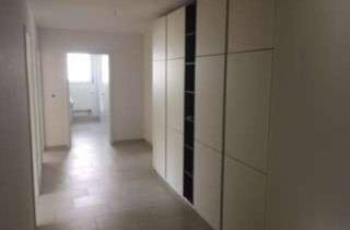 Wohnung mieten in Hildrizhauser Str. 36, 71083 Herrenberg, Exklusive, neuwertige 4-Zimmer-Wohnung mit EBK und Garten im Ziegelfeld