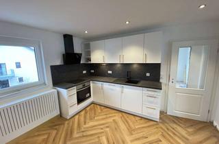 Wohnung mieten in Dr.-Friedrich-Flick-Straße 12, 93158 Teublitz, Wunderschöne 2 Zi. EG- Wohnung mit Einbauküche in Teublitz nach Kernsanierung, zu vermieten