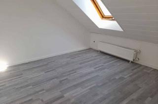 Wohnung mieten in Bergstr, 46117 Osterfeld-West, Erstbezug nach Sanierung: Ansprechende 3,5-Zimmer-DG-Wohnung in Oberhausen