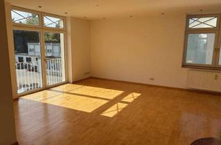 Wohnung mieten in St. Annenstr., 66606 St. Wendel, Gepflegte 3-Zimmer-Wohnung mit Balkon und Garage in St. Wendel