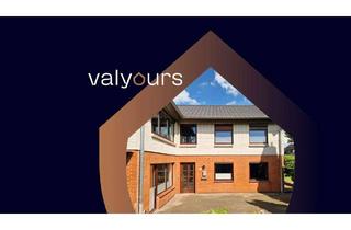 Haus kaufen in 24811 Owschlag, Raum für Ihre Wohnträume: Vielseitiges Zweifamilienhaus mit großem Garten und zwei Garagen