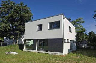 Villa kaufen in 14612 Falkensee, Wunderschöne Bauhaus-Villa mit Vollkeller in Falkensee (Ausbauhaus)