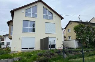 Haus mieten in 65207 Naurod, Neuwertige Doppelhaushälfte mit fünf Zimmern und EBK in Naurod, Wiesbaden