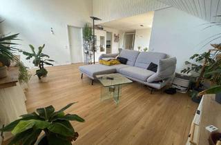 Wohnung mieten in Wittumgarten, 71083 Herrenberg, Helle 4-Zimmer Dachgeschosswohnung mit Balkon und Blick auf Herrenberg