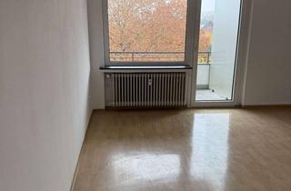 Wohnung mieten in Schwabenweg 16, 33100 Paderborn, Erstbezug nach Renovierung: Helle 3-Zi-Wohnung mit Balkon in Paderborn