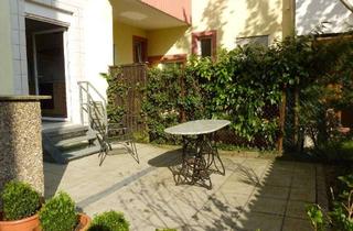 Wohnung mieten in 76530 Innenstadt, Ab Januar: Möbl. Apartment, Baden-Baden, zentrale Lage, Südterrasse, Duschbad, WaMa, Anl.Parken