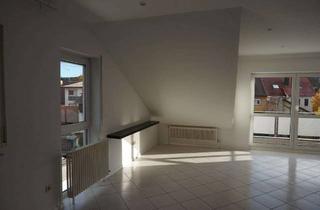 Wohnung mieten in 75217 Birkenfeld, 3‑Zimmer Dachgeschosswohnung mit Balkon und ausg. Speicher in Birkenfeld