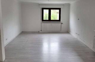 Wohnung mieten in Haupt 140, 69242 Mühlhausen, Moderne 4,5-Zimmer Maisonette in Mühlhausen mit Balkon & Garage