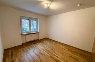 Wohnung mieten in Sonnenpark, 93133 Burglengenfeld, Renovierte, barrierefreie 2-Zimmer Wohnung mit Terasse und Gartennutzung in Burglengenfeld