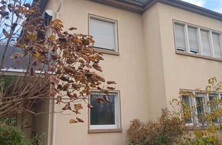 Wohnung mieten in 65462 Ginsheim-Gustavsburg, Wohnen mit Altrheinblick - Renovierte 6-Zimmer-Wohnung mit Balkon in Ginsheim-Gustavsburg