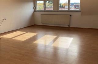 Wohnung mieten in 90584 Allersberg, Helle 3-Zimmer Dachgeschosswohnung mit Balkon in Allersberg