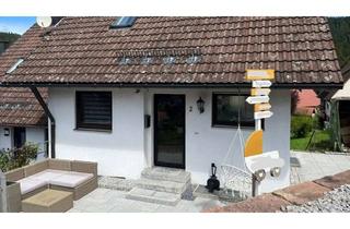 Haus kaufen in 72297 Seewald, Charmantes Ein-/Zweifamilienhaus mit Balkon, Terrasse und Sauna in idyllischer Umgebung.