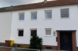 Haus mieten in 41466 Neuss, Frisch renoviertes Reihenmittelhaus in Neuss-Reuschenberg – 114, 3 Schlafzimmer, großer Garten