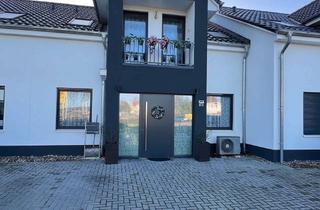 Haus mieten in Altmerdingser Strasse, 31311 Uetze, neuwertiges Reihenmittelhaus sucht Familie