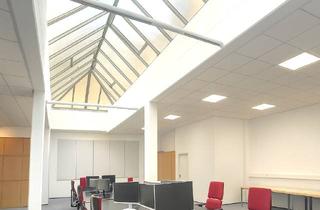 Gewerbeimmobilie kaufen in Levetzowstraße 23B-C, 10555 Tiergarten, Lichtdurchflutetes Loft-Atelier / Büro mit Glasdach