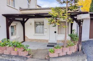 Anlageobjekt in 57610 Altenkirchen, Vermietete EG-Wohnung mit einem Zimmer, Küche und Bad in zentraler Lage von Altenkirchen!