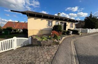 Einfamilienhaus kaufen in 75233 Tiefenbronn, Tiefenbronn - Freistehendes Einfamilienhaus mit Einliegerwohnung