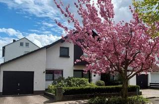 Einfamilienhaus kaufen in 89269 Vöhringen, Vöhringen - Einfamilienhaus mit Einliegerwohnung (DG) zu verkaufen