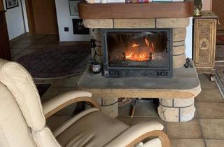 Wohnung kaufen in 45964 Gladbeck, Gladbeck - Eigentumswohnung 2,5 Zimmer 67 qm DG mit Kamin und Balkon