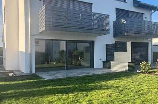 Wohnung kaufen in 74385 Pleidelsheim, Pleidelsheim - Neubau-Rarität in Bestlage: Wohngenuss mit Garten und Einzelgarag