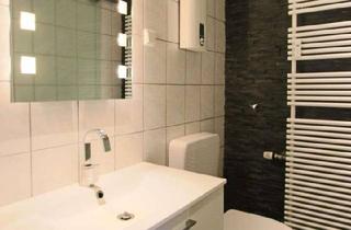 Wohnung kaufen in Lochnerstraße 11, 40878 Ratingen, 1.5 Zimmer DG Wohnung im Zentrallager perfekt für Altersvorsorge/Selbstnutzung