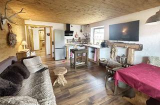 Wohnung kaufen in 83334 Inzell, Uriges möbliertes Ferienchalet, 58 m2 große 2-Zimmer Wohnung mit 2 Terrassen und TG in Inzell
