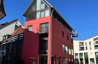 Wohnung mieten in 77652 Offenburg, Extravagante 3-Zi.- Mietwohnung im City-Bauhaus-Stil !