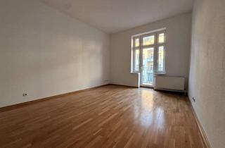 Wohnung mieten in Naugarder Straße 10, 10409 Prenzlauer Berg, Zu vermieten! Sanierte 4-Zimmer-Wohnung mit Balkon in der Naugarder Straße im Prenzlauer Berg!