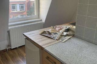 Wohnung mieten in Steinbrinkstraße 105, 46145 Sterkrade-Mitte, Geräumige Dachgeschosswohnung in Sterkrade